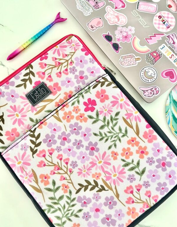 Porta Notebook Praga (Estampa Agus)