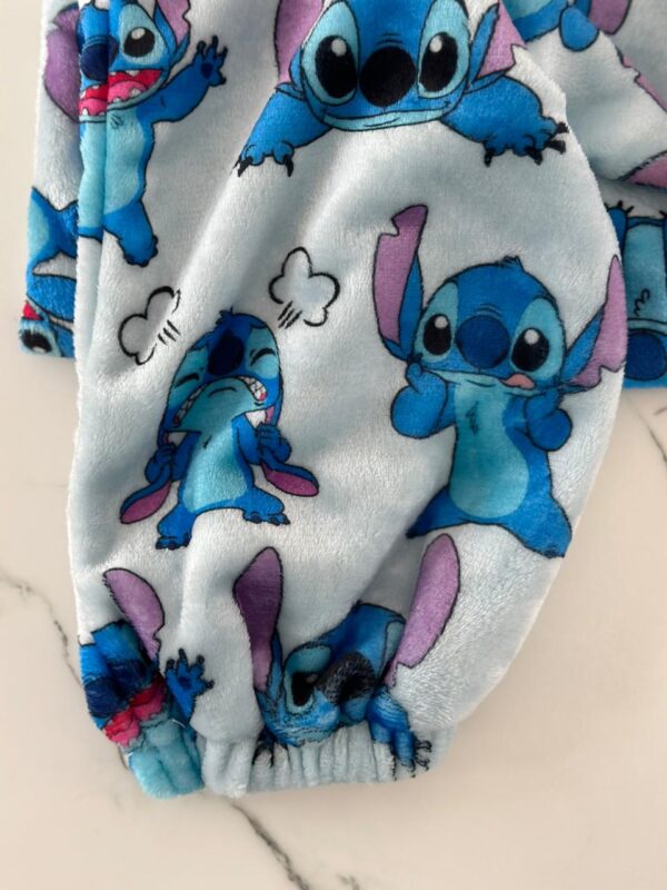 Polar Pants Stitch - Imagen 4