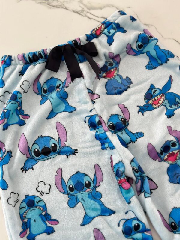 Polar Pants Stitch - Imagen 3