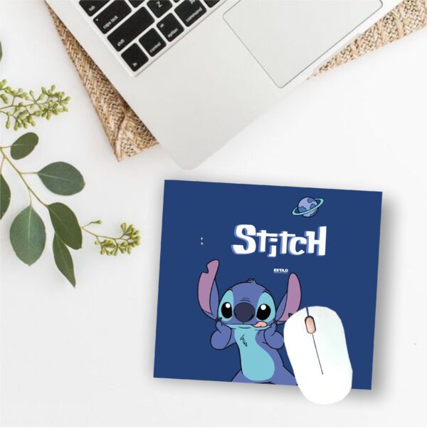 Mouse Pad Stitch (fondo azul)